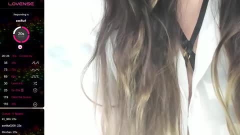 Snapshot of nene_sweet_mommy chatting on 01/11/25, 08:21 nene sweet mommy online show from 01/11/25, 08:21