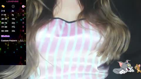 Snapshot of nene_sweet_mommy chatting on 01/26/25, 08:23 nene sweet mommy online show from 01/26/25, 08:23