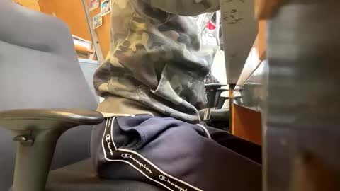 Snapshot of neneo21_ chatting on 10/20/25, 08:48 neneo21_ online show from 10/20/25, 08:48