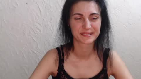 Snapshot of nensyfay_ chatting on 06/11/26, 04:49 Nensy online show from 06/11/26, 04:49