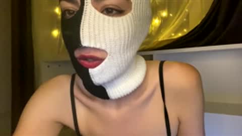 Fieryblow online show from 04/16/26, 11:51