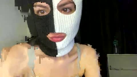 Fieryblow online show from 05/21/26, 12:28