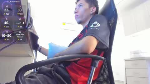 Snapshot of neo_and_jhin chatting on 01/25/25, 05:30 Jhin online show from 01/25/25, 05:30