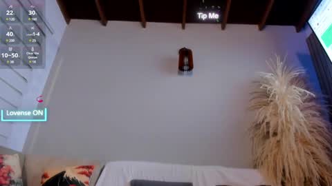 Snapshot of neo_dimou chatting on 02/26/25, 03:21 Jordan online show from 02/26/25, 03:21