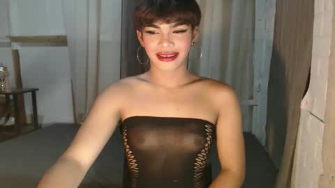 neomi online show from 09/14/25, 12:04