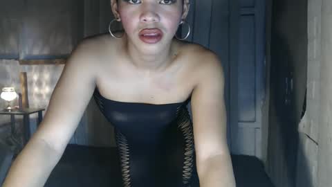 neomi online show from 09/23/25, 06:38