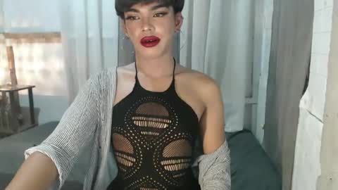 neomi online show from 09/26/25, 07:01