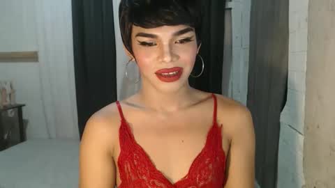 neomi online show from 11/11/25, 07:03