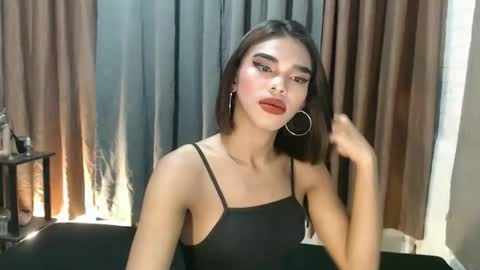 neomi online show from 02/10/26, 07:07