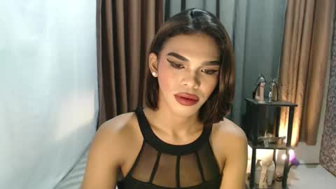 neomi online show from 03/18/26, 04:21