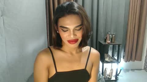 neomi online show from 04/11/26, 04:33