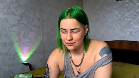 Snapshot of neonnectar_ chatting on 10/15/25, 09:31 Ada online show from 10/15/25, 09:31