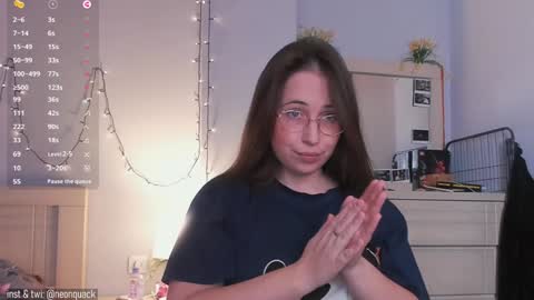 Snapshot of neonquack chatting on 12/13/24, 03:43 Riley online show from 12/13/24, 03:43