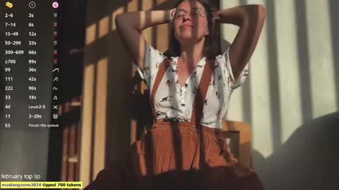 Snapshot of neonquack chatting on 02/15/26, 09:19 Riley online show from 02/15/26, 09:19