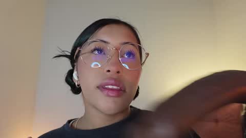 Helena    Every Friday new video for my fan club loves  online show from 09/18/25, 04:42