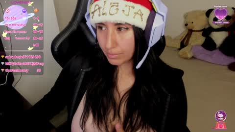 Snapshot of nerdgirl314 chatting on 12/26/24, 02:33 Alejandra de Hypatia online show from 12/26/24, 02:33