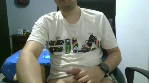 Snapshot of nerdxxx94 chatting on 02/07/26, 04:38 MrBull online show from 02/07/26, 04:38