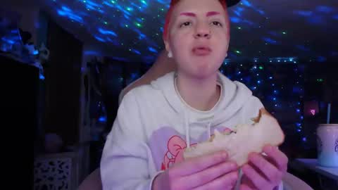 Snapshot of nerdy_squirty chatting on 03/08/25, 07:05 NerdySquirty online show from 03/08/25, 07:05