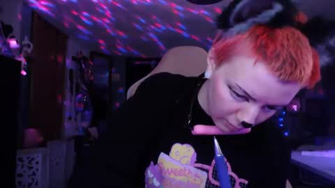 Snapshot of nerdy_squirty chatting on 03/12/25, 08:08 NerdySquirty online show from 03/12/25, 08:08