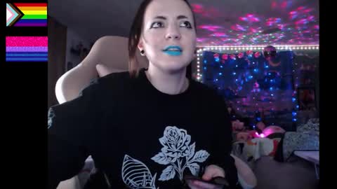 Snapshot of nerdy_squirty chatting on 10/26/25, 03:45 NerdySquirty online show from 10/26/25, 03:45