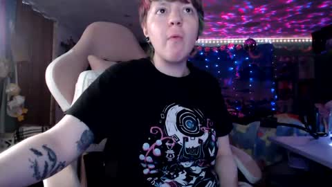 Snapshot of nerdy_squirty chatting on 07/13/26, 07:55 NerdySquirty online show from 07/13/26, 07:55