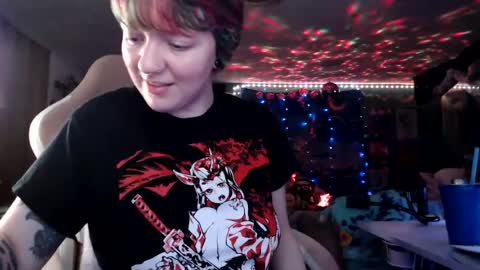 Snapshot of nerdy_squirty chatting on 07/14/26, 07:57 NerdySquirty online show from 07/14/26, 07:57