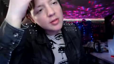 Snapshot of nerdy_squirty chatting on 07/23/26, 07:50 NerdySquirty online show from 07/23/26, 07:50