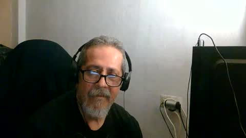 Snapshot of neron401 chatting on 05/23/26, 02:50 neron401 online show from 05/23/26, 02:50