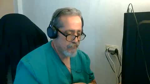 Snapshot of neron401 chatting on 05/23/26, 04:11 neron401 online show from 05/23/26, 04:11