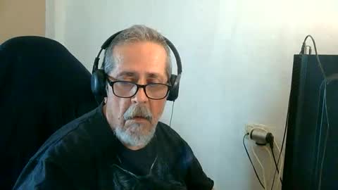 Snapshot of neron401 chatting on 05/24/26, 07:02 neron401 online show from 05/24/26, 07:02