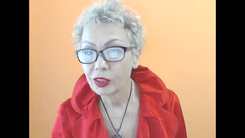 NessyJenixs online show from 10/25/25, 08:22