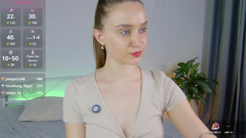 Snapshot of nestygrey chatting on 02/03/25, 03:09 Nesty online show from 02/03/25, 03:09