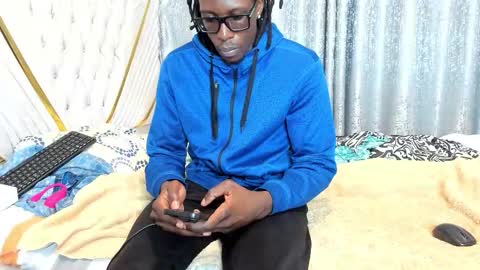 netfux_and_chill online show from 03/12/26, 06:14