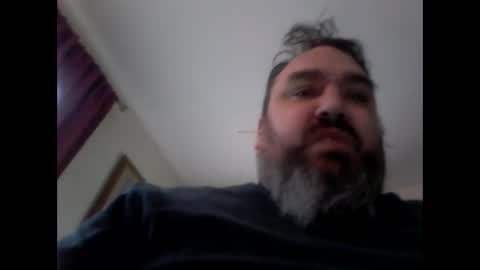 Snapshot of neverseentthatb4 chatting on 12/25/24, 09:00 Matt online show from 12/25/24, 09:00