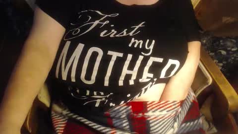 Lilly  online show from 12/22/25, 05:10