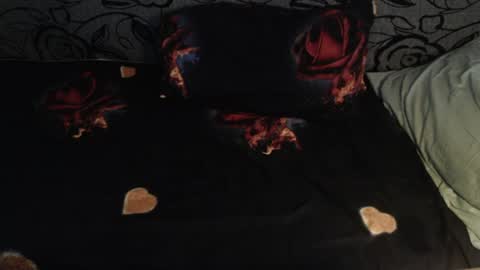 Snapshot of new_milf chatting on 06/11/26, 02:33 Lilly online show from 06/11/26, 02:33