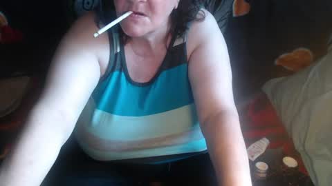 Snapshot of new_milf chatting on 06/25/26, 03:17 Lilly online show from 06/25/26, 03:17