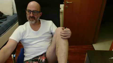 simi online show from 02/20/26, 07:36