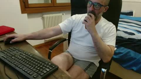 simi online show from 04/03/26, 06:28