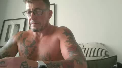 Snapshot of newbdes chatting on 02/28/25, 02:31 Newbdes online show from 02/28/25, 02:31