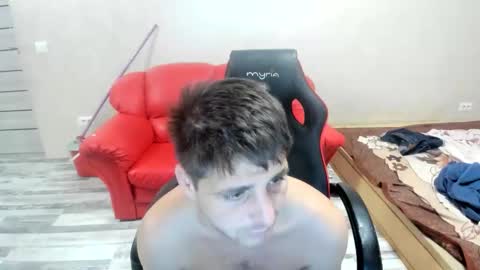 Snapshot of newboy69_ chatting on 09/30/25, 12:15 newboy69_ online show from 09/30/25, 12:15