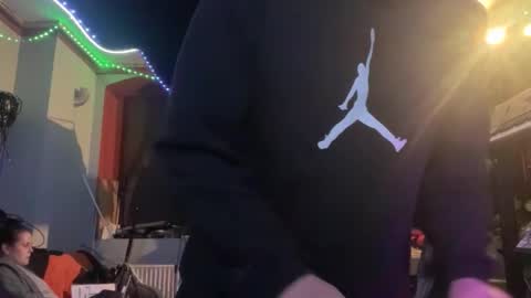 Snapshot of newcouple2023 chatting on 11/17/25, 11:43 newguy2025 online show from 11/17/25, 11:43