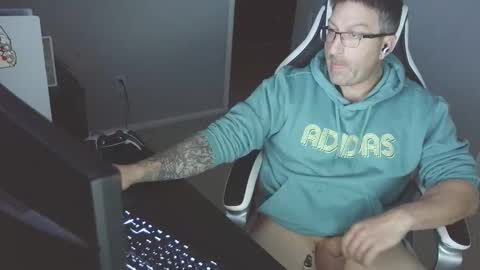 newevo online show from 10/28/25, 06:28