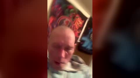 Snapshot of newfavetoy chatting on 12/21/25, 02:30 newfavetoy online show from 12/21/25, 02:30