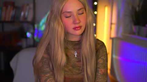 Nika online show from 03/05/26, 09:33