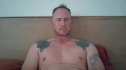 Snapshot of newportman1030 chatting on 01/11/25, 11:13 amandandhisgirl online show from 01/11/25, 11:13