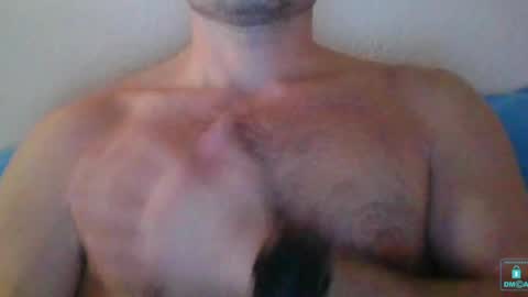 Snapshot of newtyguy90 chatting on 12/19/24, 02:46 newtyguy90 online show from 12/19/24, 02:46