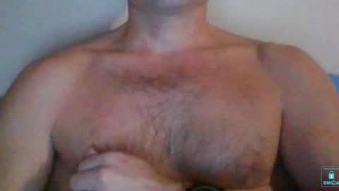 Snapshot of newtyguy90 chatting on 01/19/25, 09:34 newtyguy90 online show from 01/19/25, 09:34