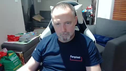 NewWorld online show from 02/06/25, 10:21