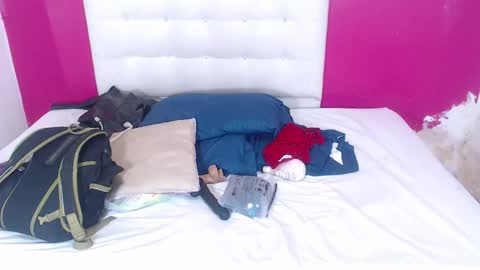 nextdoor_fantasy online show from 11/26/25, 09:16